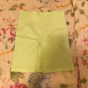 Aritzia TNA biker shorts